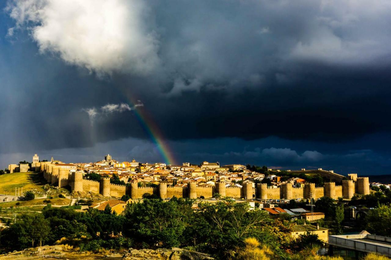Ávila La Casa De La Luna מראה חיצוני תמונה
