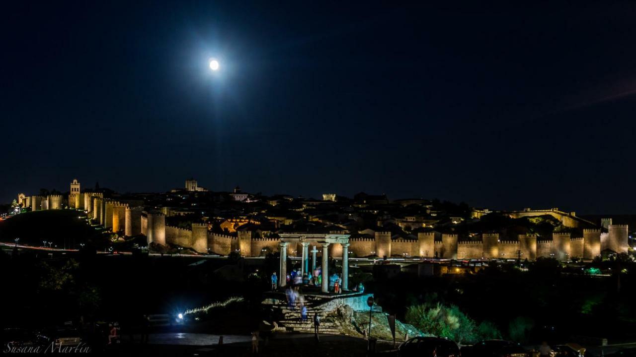 Ávila La Casa De La Luna מראה חיצוני תמונה